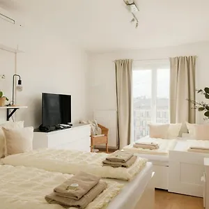 apartment-direkt-bei-u-bahn-station.vienna-besthotels.com/