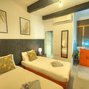  Appartamento Cozy Flat. Swim 2 Minutes Walk. The Old Mcri1-1